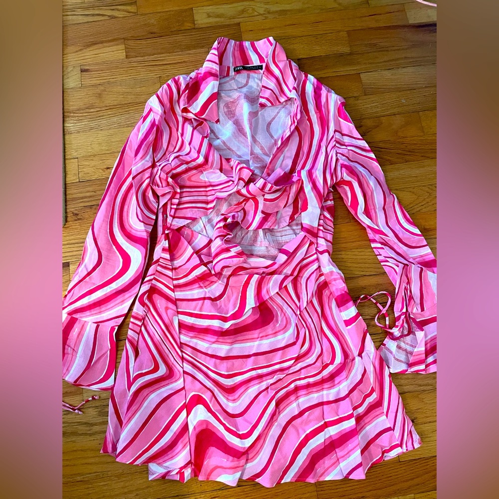 Zara Printed short dress pink/ white Long sleeve